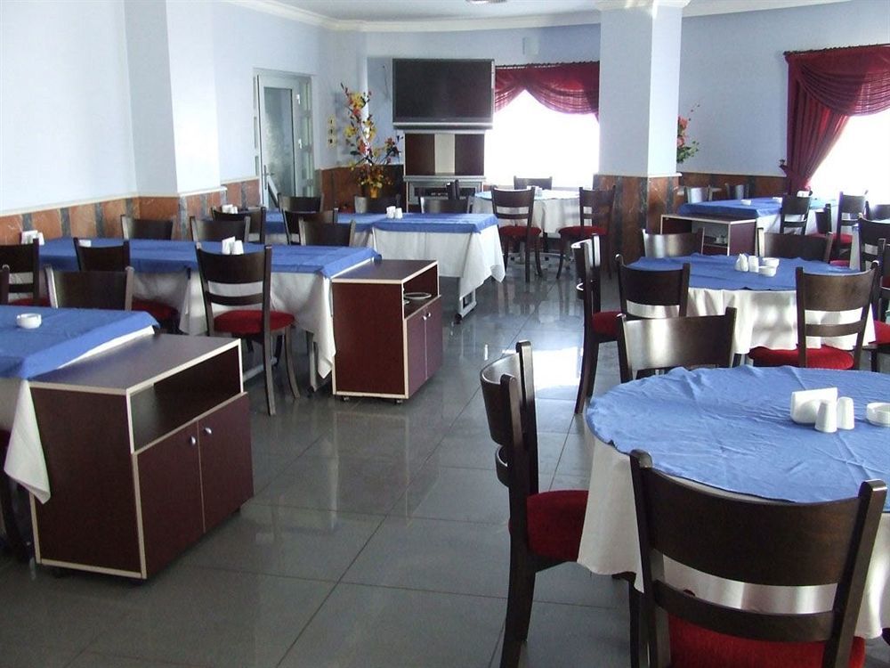 Metropolis Hotel Torbali Exterior photo