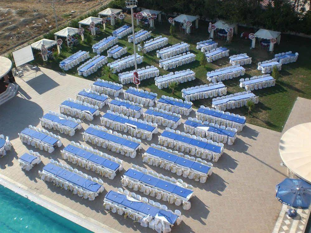 Metropolis Hotel Torbali Exterior photo